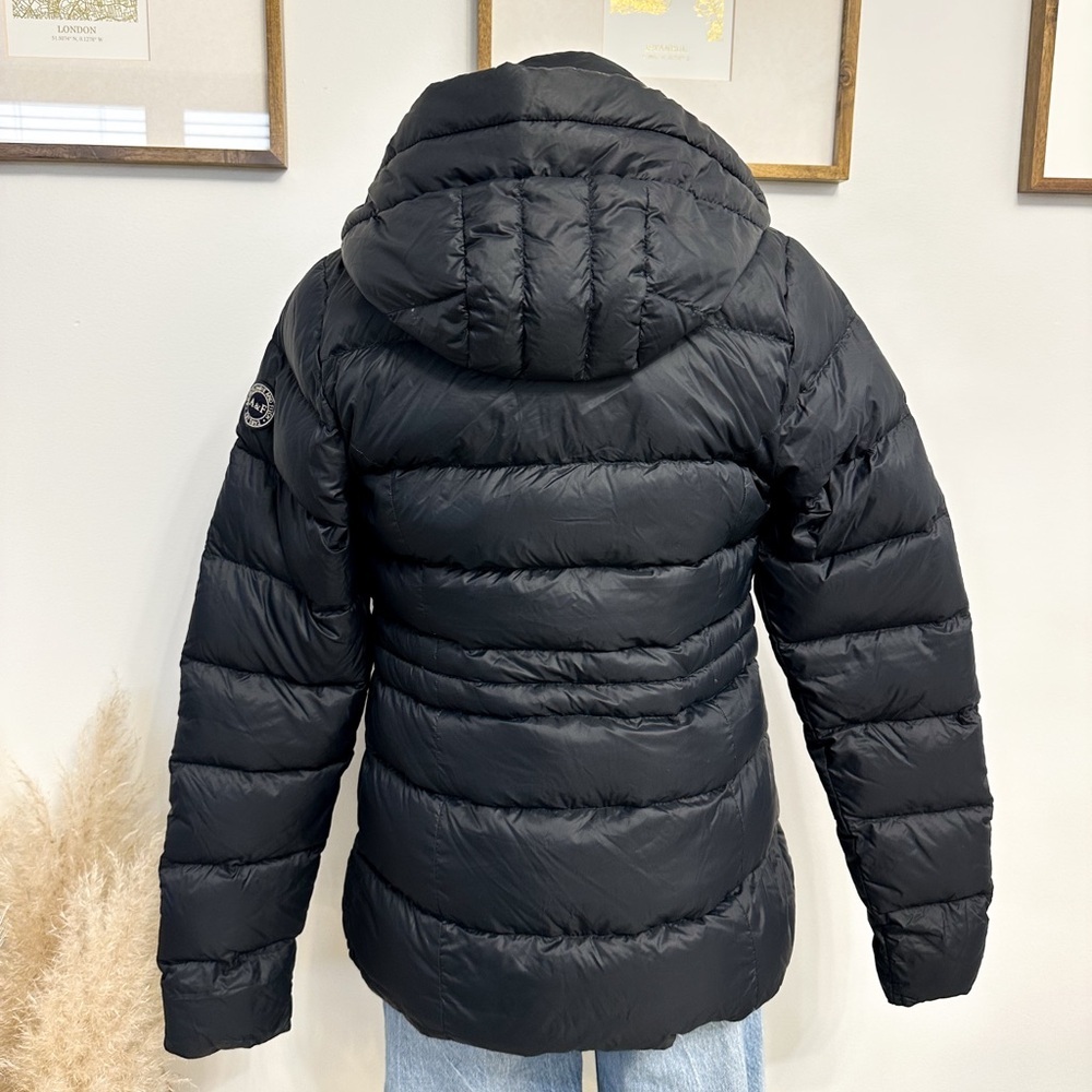 Abercrombie and Fitch Navy Puffer Jacket - Picture 6 of 9